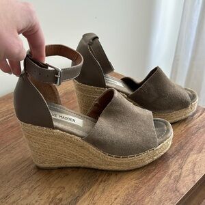 Jaylene size 7 Steve Madden espadrille sandals